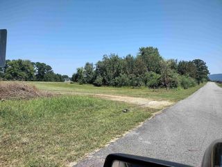 1406 Airport Dr, Mountain View, AR 72560