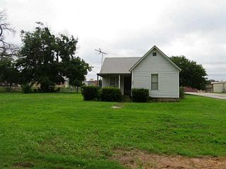 1106 Mitacek Ave, Prague, OK 74864