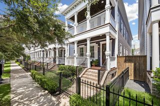 718 Ashland St, Houston, TX 77007