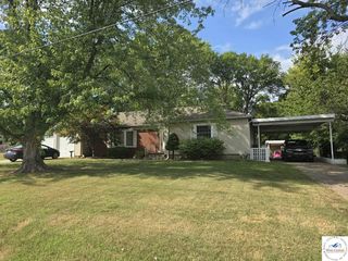 215 E  Henry St, Clinton, MO 64735