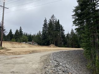 B St, North Bend, OR 97459