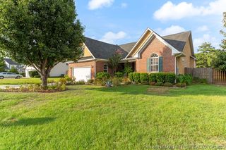 233 Fallingleaf Dr, Raeford, NC 28376