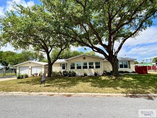 705 N  Retama St, La Feria, TX 78559