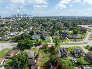 3418 Southmore Blvd, Houston, TX 77004