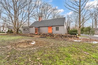119 Forest Dr, Orchard Park, NY 14127