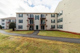 1703 White Cedar Boulevard, Portsmouth, NH 03801