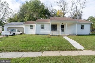 121 S  Governors Blvd, Dover, DE 19901