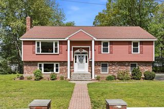 13 Diamond Avenue, Salem, NH 03079