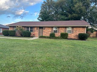 618 Brookmede Dr, Mount Sterling, KY 40353