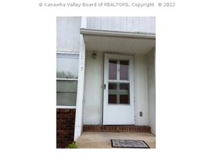 111 Washington Ave, Dunbar, WV 25064