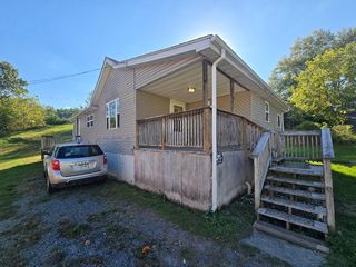 111 N  2nd St, Beckley, WV 25801