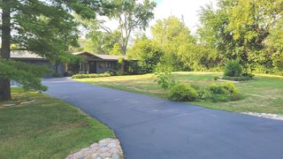 Address Not Disclosed, Barrington, IL 60010