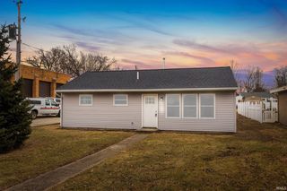624 N  Oak St, Kendallville, IN 46755