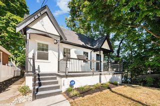 5735 Warren Ave, Cincinnati, OH 45212
