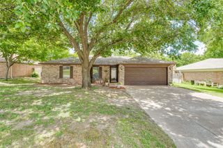 6516 Cliffside Dr, Edgecliff Village, TX 76134