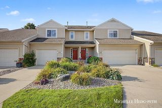 2984 Edgestone Dr #22, Hudsonville, MI 49426