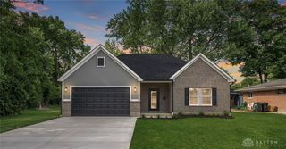 4276 Sugarcreek Dr, Bellbrook, OH 45305