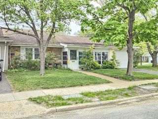 61A Hedge Drive, Lakewood, NJ 08701