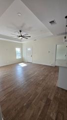 32 Trophy Ln, Poteet, TX 78065