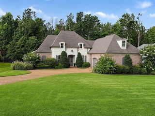 16013 Woodview Dr, Oxford, MS 38655