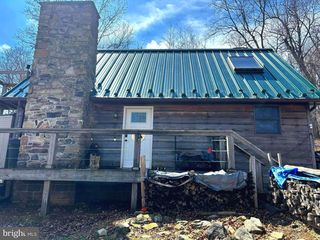 6751 High Knob, Old Fields, WV 26845