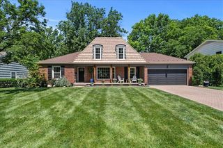 8812 W  106th St, Overland Park, KS 66212