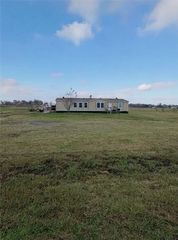 6414 Norton Dr, Terrell, TX 75160