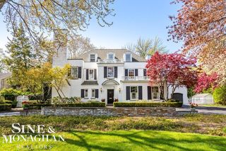 77 Renaud Rd, Grosse Pointe Shores, MI 48236