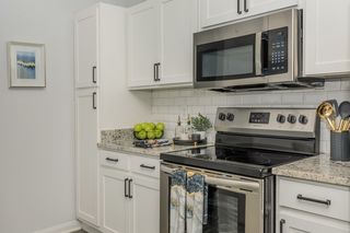 455 Wildwood Forest Dr #11204, Spring, TX 77380