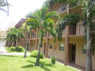 120 Sparrow Drive #115, Royal Palm Beach, FL 33411