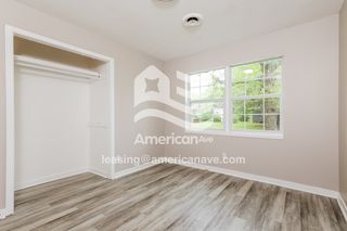 2028568_011_bedroom_13695007.jpg