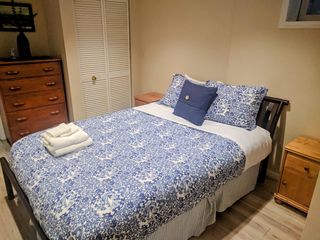 225 8th St NE #1, Washington, DC 20002