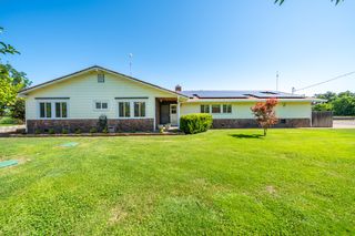 24140 Bray Ave, Red Bluff, CA 96080