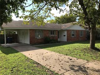 7513 Crest Dr, Austin, TX 78752