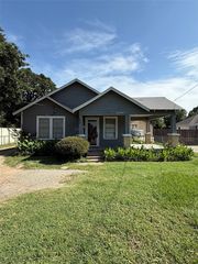 1435 E  Shady Grove Rd, Irving, TX 75060