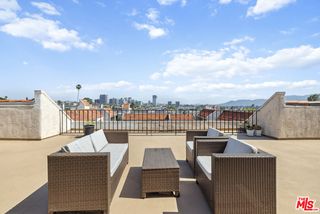 1401 Valley View Rd #215, Glendale, CA 91202