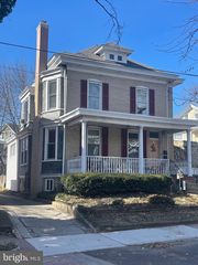 424 W  21st St, Wilmington, DE 19802