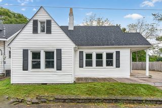 222 Mount Airy Ave, Paris, KY 40361