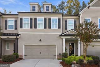 7040 River Rapids Dr, Roswell, GA 30076