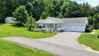 16 Charles Dr, Bellville, OH 44813