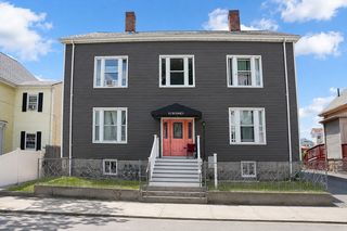51 Bonney St, New Bedford, MA 02740
