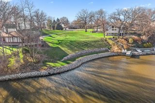 310 Holiday Dr, Somonauk, IL 60552