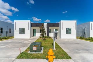 12389 SW 220th St, Miami, FL 33170