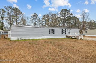 122 Woodland Drive, Swansboro, NC 28584