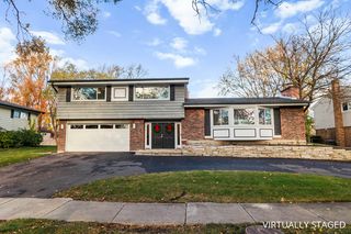 1845 Smith Rd, Northbrook, IL 60062
