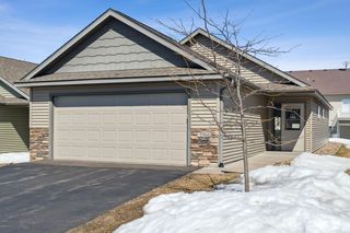 2361 Rangeview Ln, River Falls, WI 54022