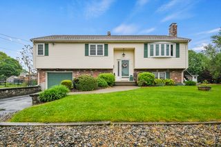 7 Kittery St, Worcester, MA 01604