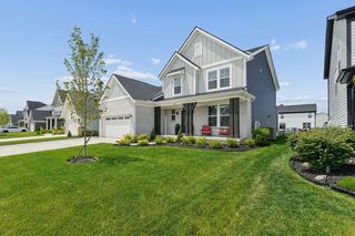 6051 Lavender Field Dr, Grove City, OH 43123