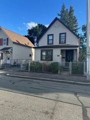 24 Litchfield St, Worcester, MA 01603