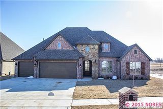 7901 N  142nd East Ave, Owasso, OK 74055